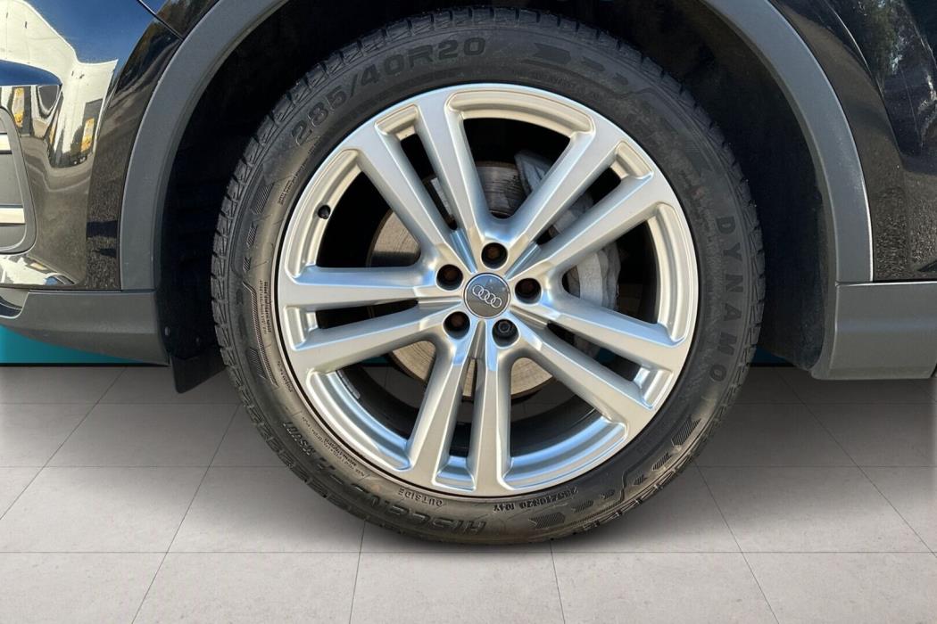 AUDI Q7 2016