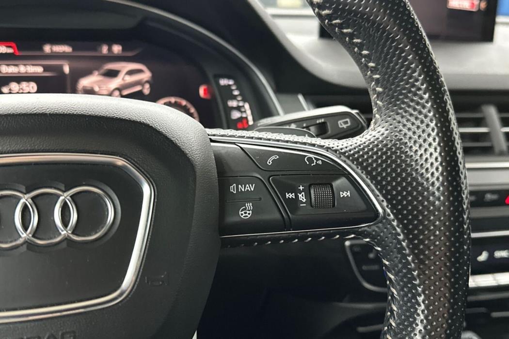 AUDI Q7 2016