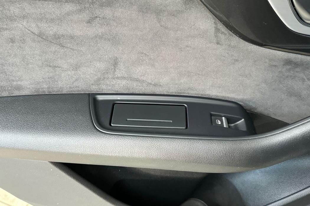 AUDI Q7 2016