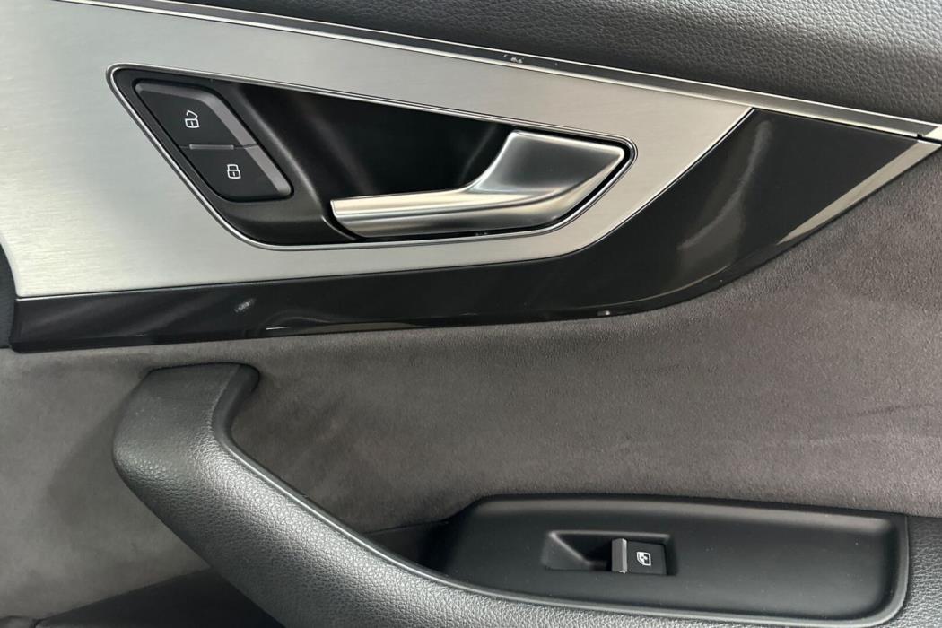 AUDI Q7 2016