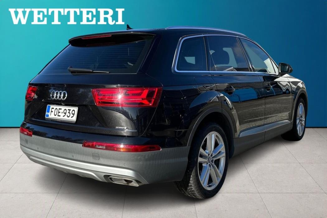 AUDI Q7 2016