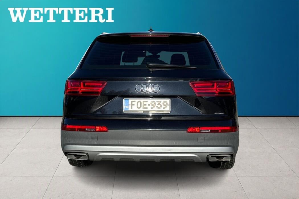 AUDI Q7 2016