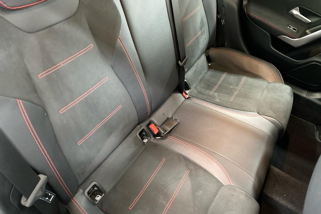 MERCEDES-BENZ A 2020