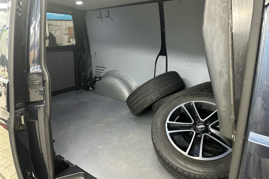 VOLKSWAGEN Transporter 2020