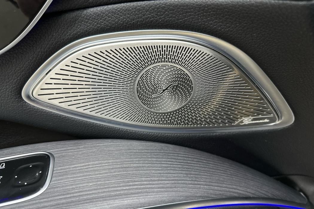 MERCEDES-BENZ EQS 2023