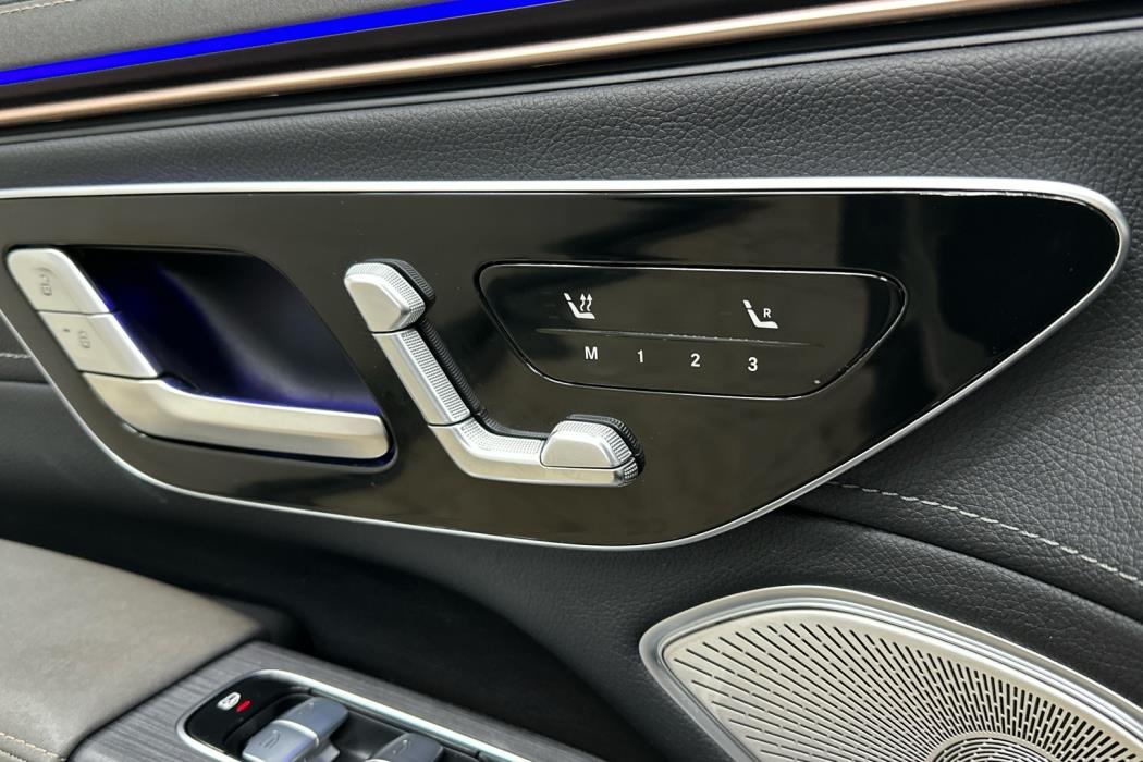 MERCEDES-BENZ EQS 2023