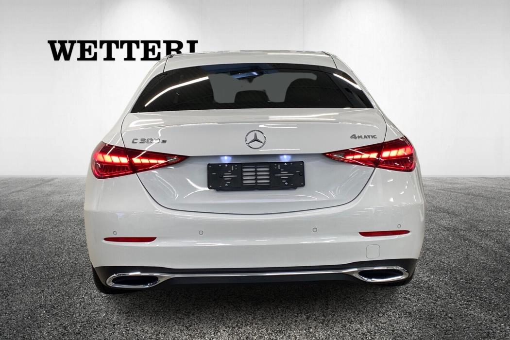 MERCEDES-BENZ C 2024