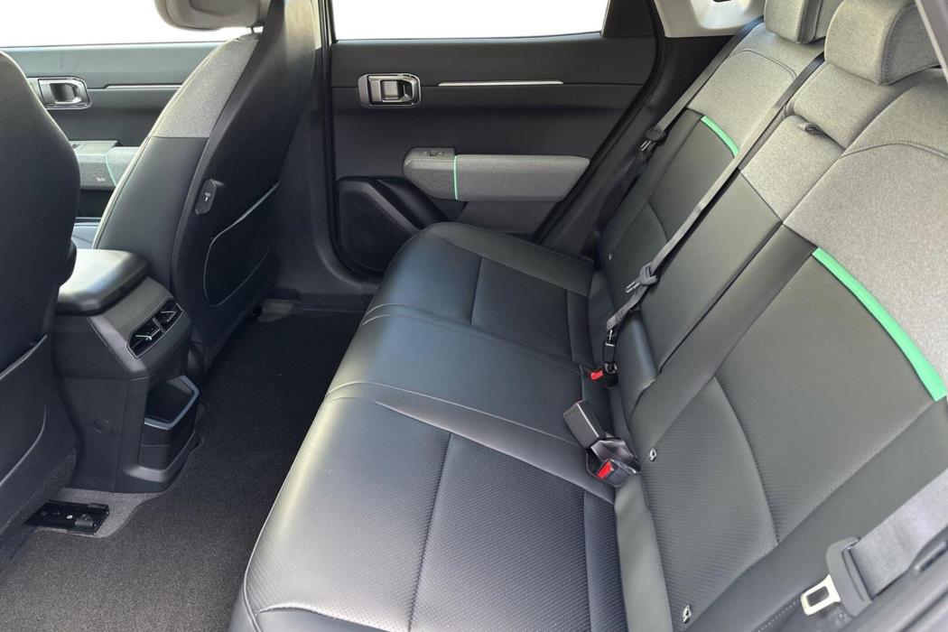 KIA EV4 2027