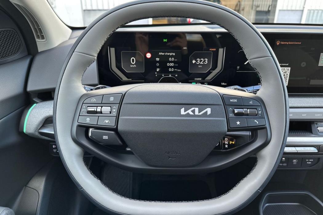 KIA EV4 2027