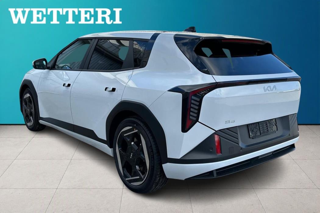 KIA EV4 2027