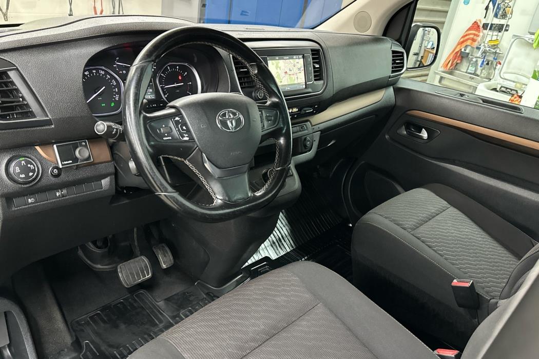 TOYOTA Proace Verso 2018