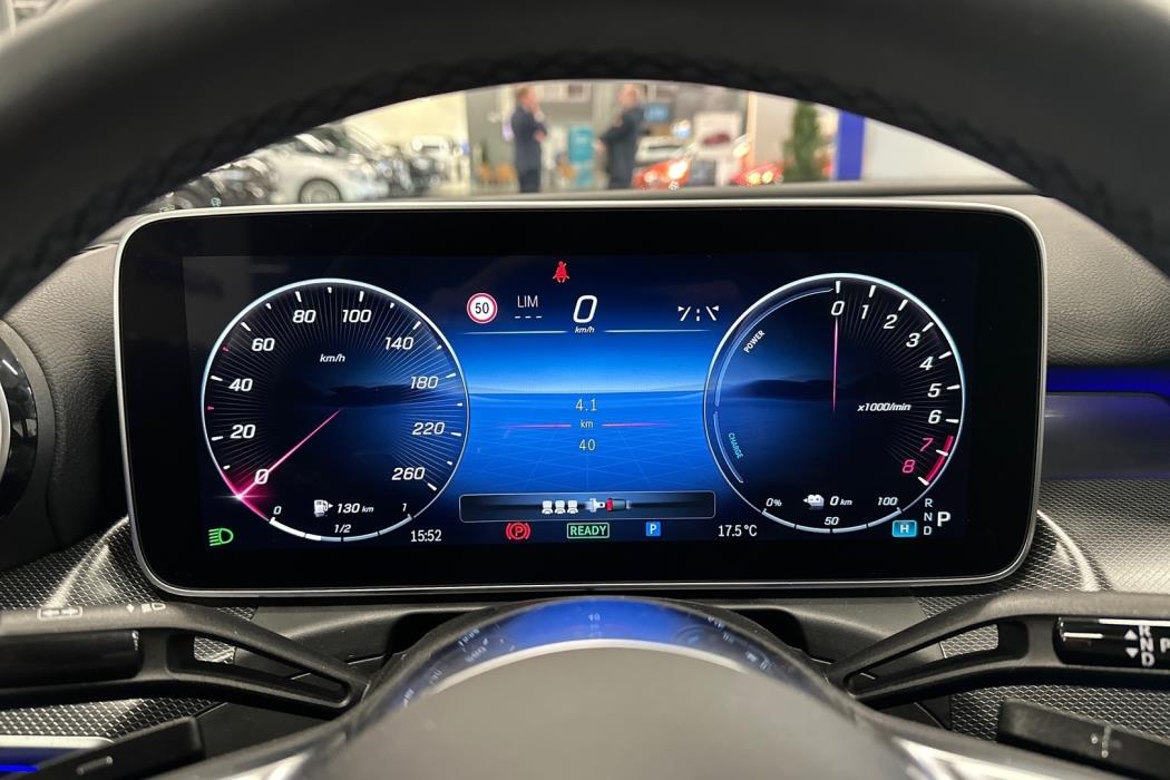 MERCEDES-BENZ C 2023