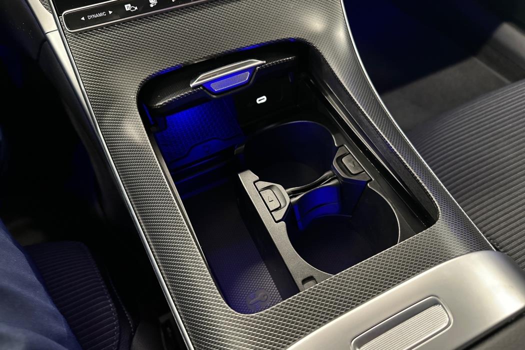 MERCEDES-BENZ C 2023