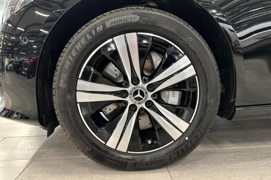 MERCEDES-BENZ C 2023