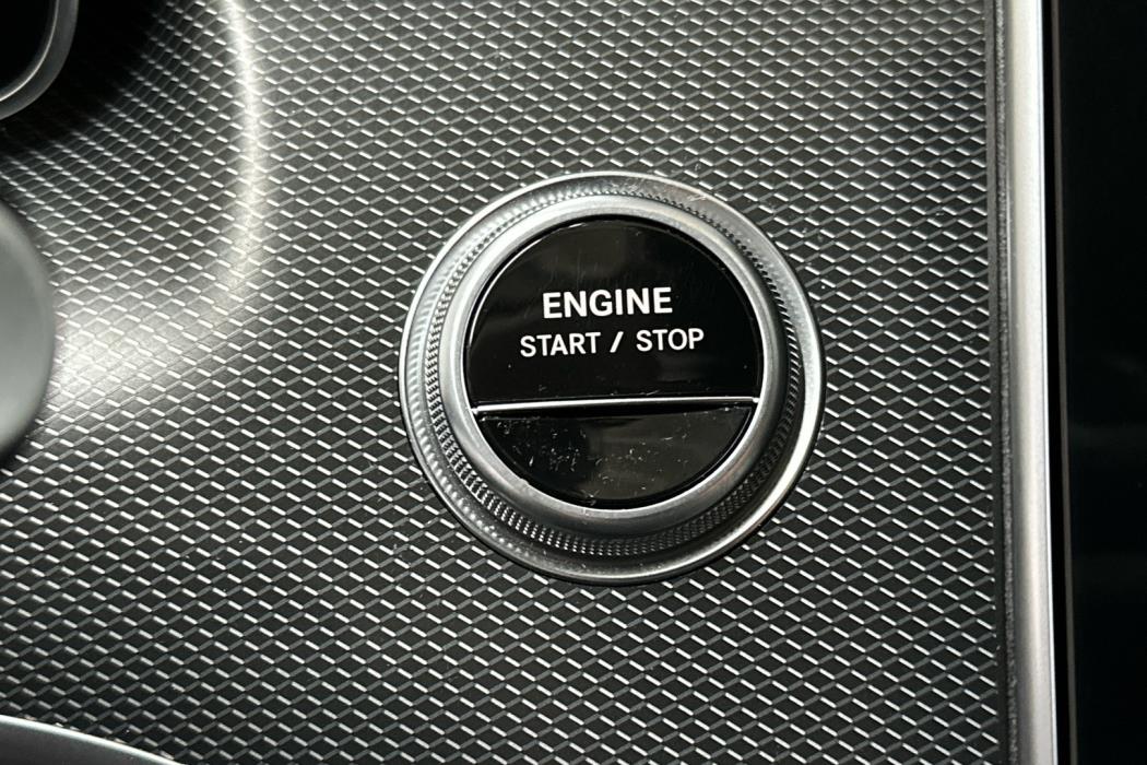 MERCEDES-BENZ C 2023