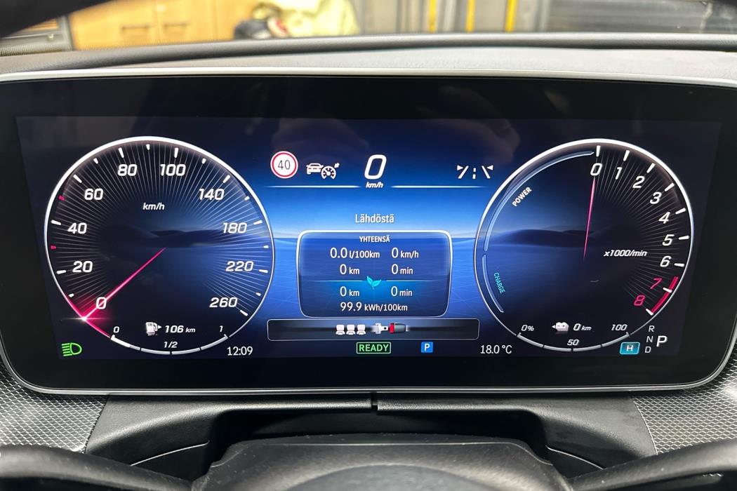 MERCEDES-BENZ C 2023