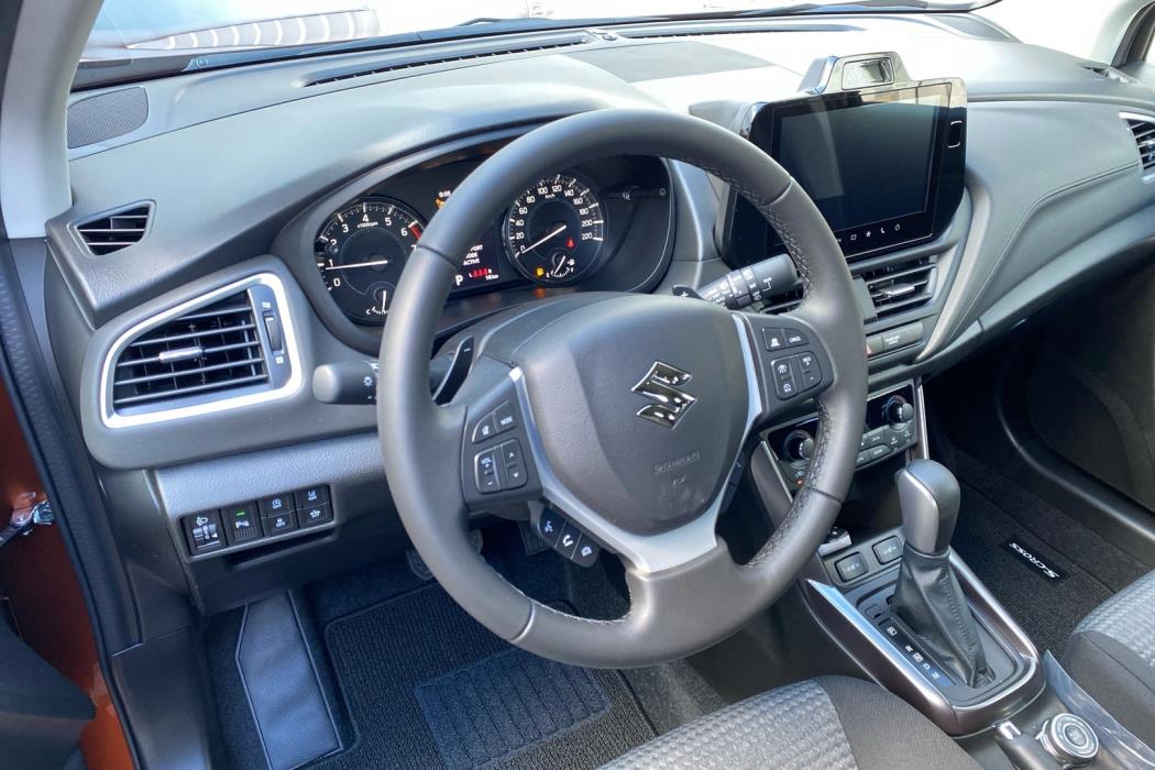 SUZUKI S-CROSS 2026