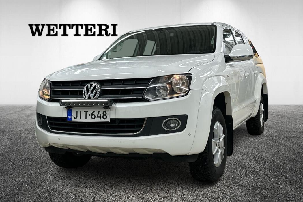 VOLKSWAGEN Amarok 2012