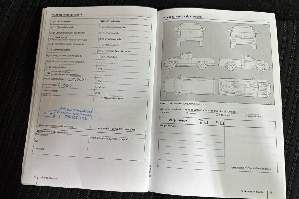 VOLKSWAGEN Amarok 2012