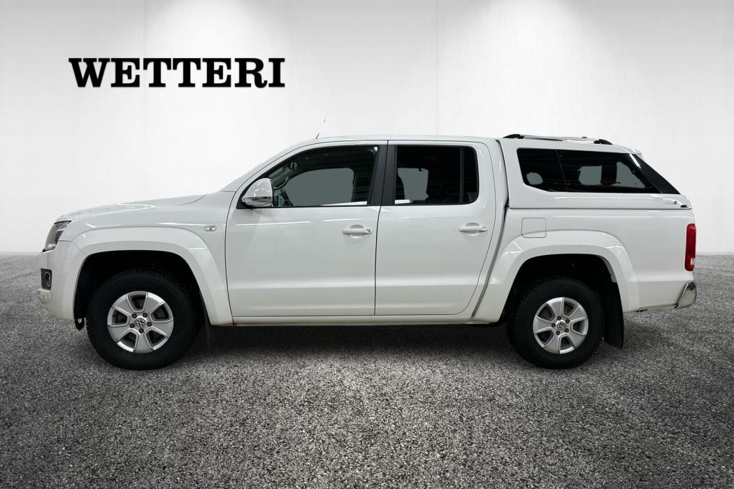 VOLKSWAGEN Amarok 2012