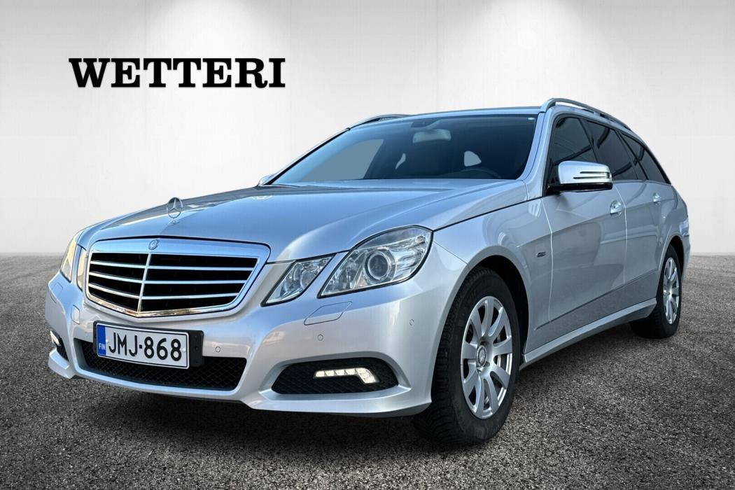 MERCEDES-BENZ E 2010