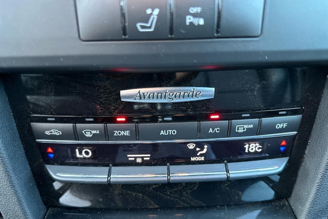 MERCEDES-BENZ E 2010