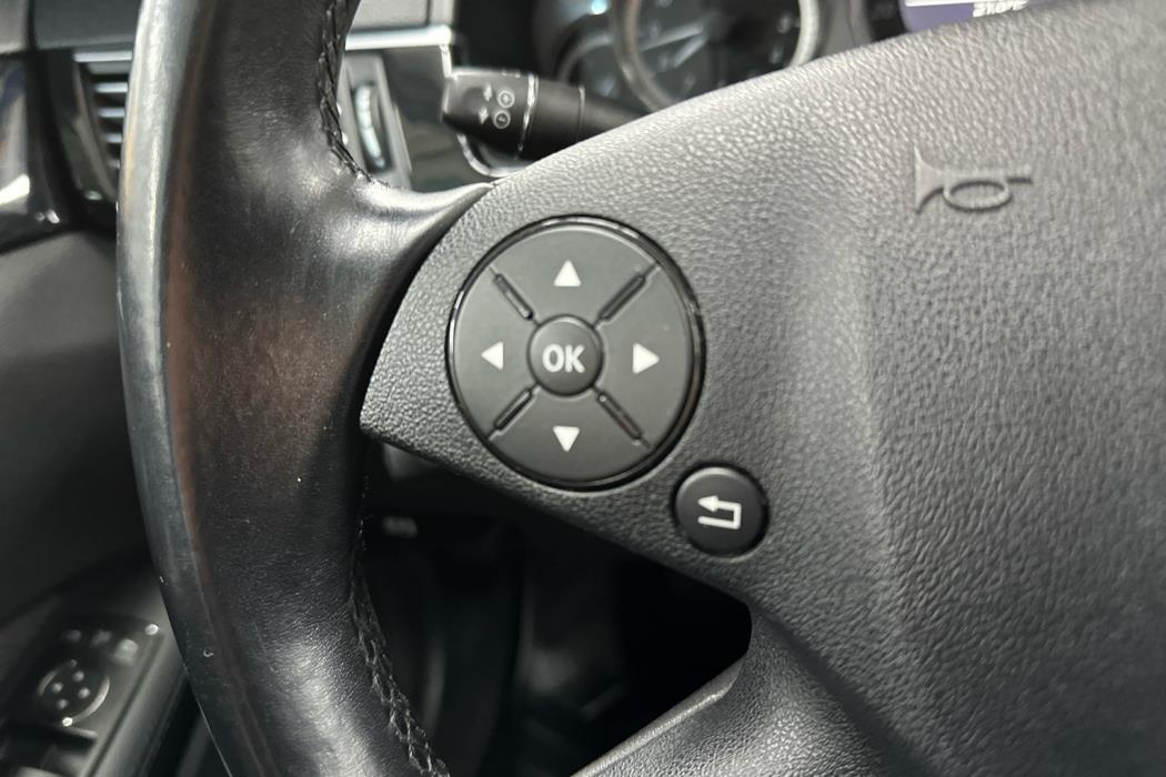 MERCEDES-BENZ E 2010