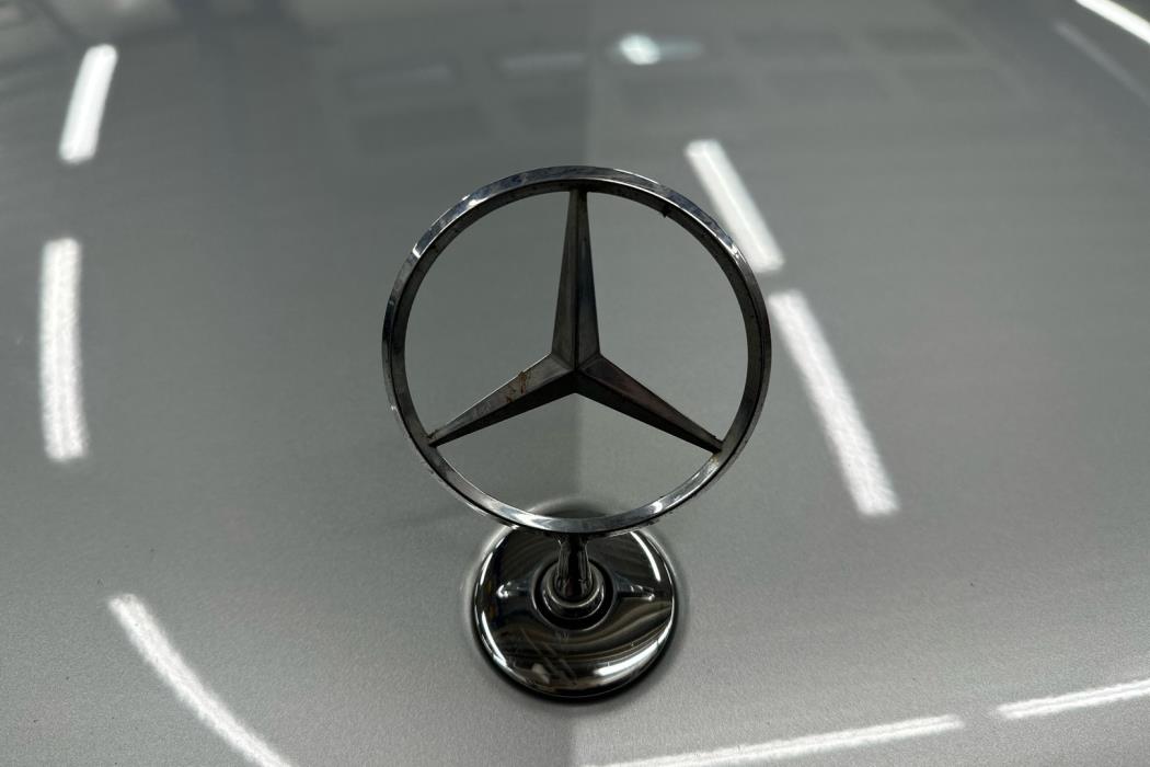 MERCEDES-BENZ E 2010