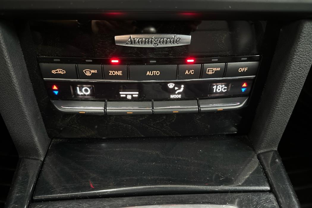 MERCEDES-BENZ E 2010