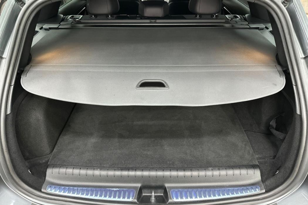 MERCEDES-BENZ C 2022