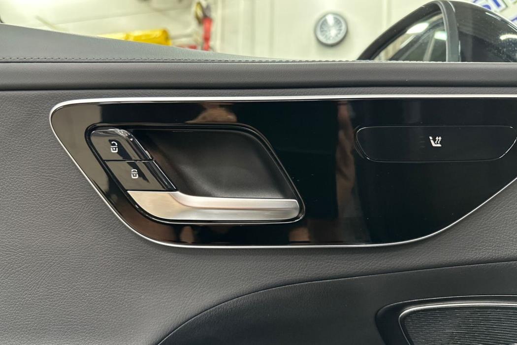 MERCEDES-BENZ C 2022