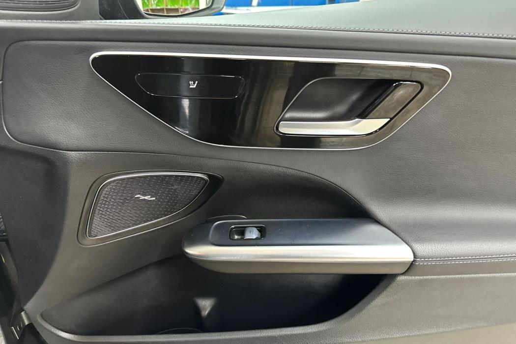 MERCEDES-BENZ C 2022