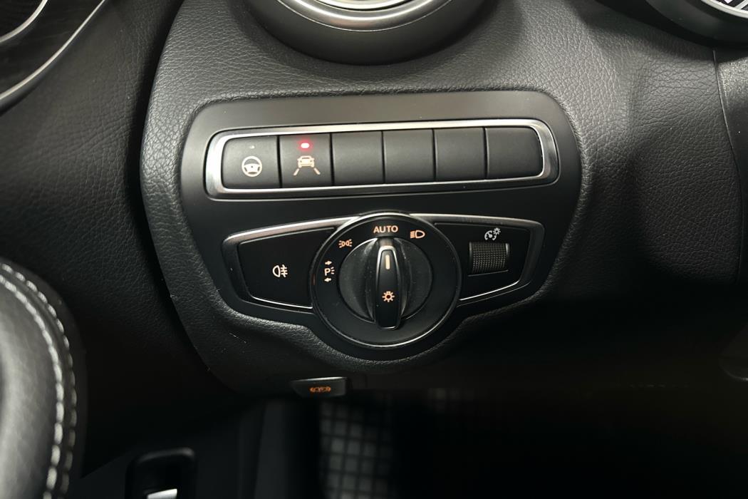 MERCEDES-BENZ C 2020