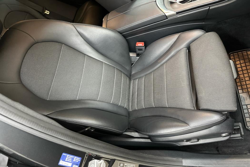 MERCEDES-BENZ C 2020