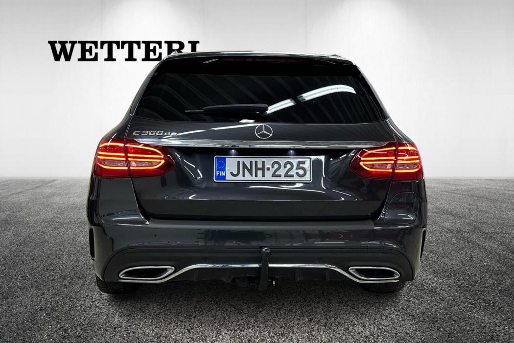 MERCEDES-BENZ C 2020