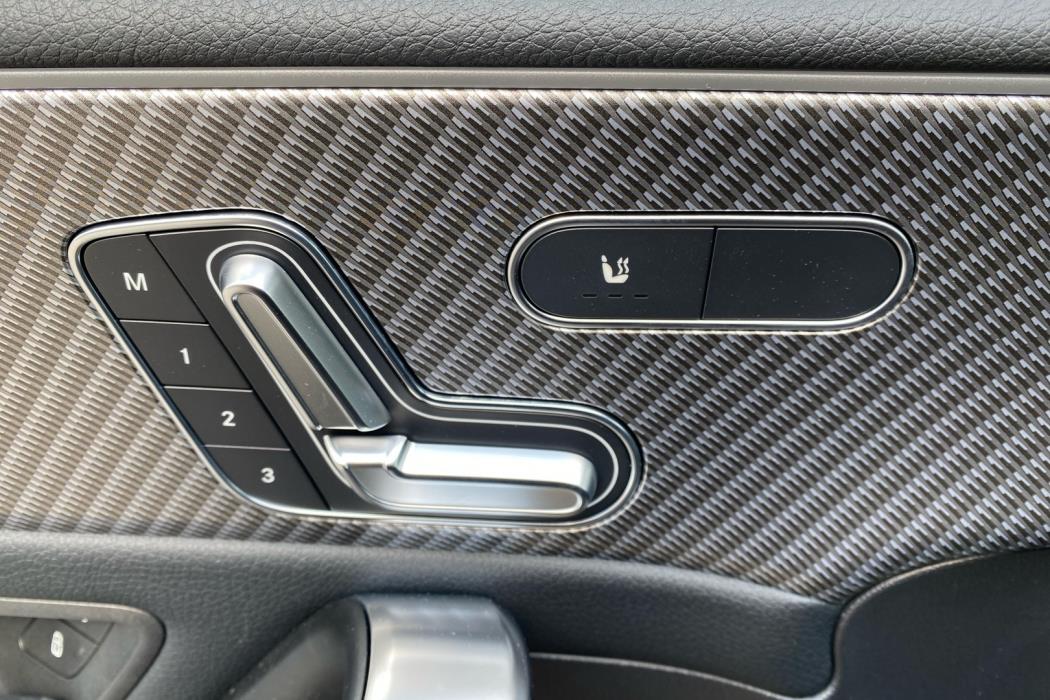 MERCEDES-BENZ A 2025