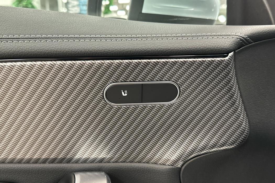 MERCEDES-BENZ CLA 2025