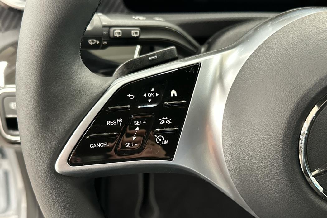 MERCEDES-BENZ CLA 2025