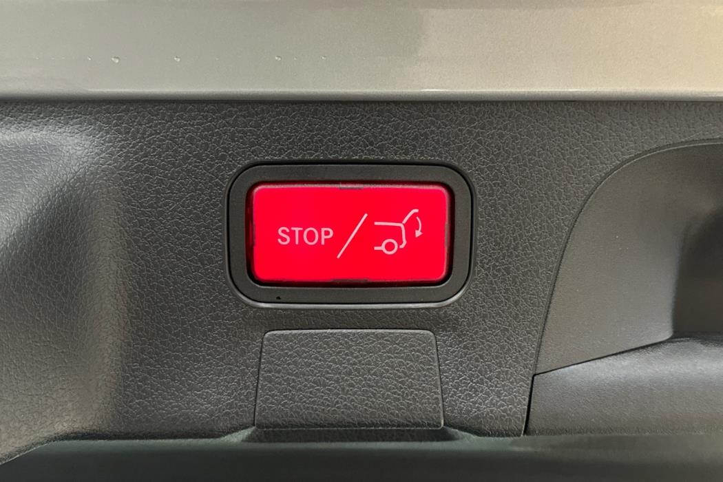 MERCEDES-BENZ CLA 2025