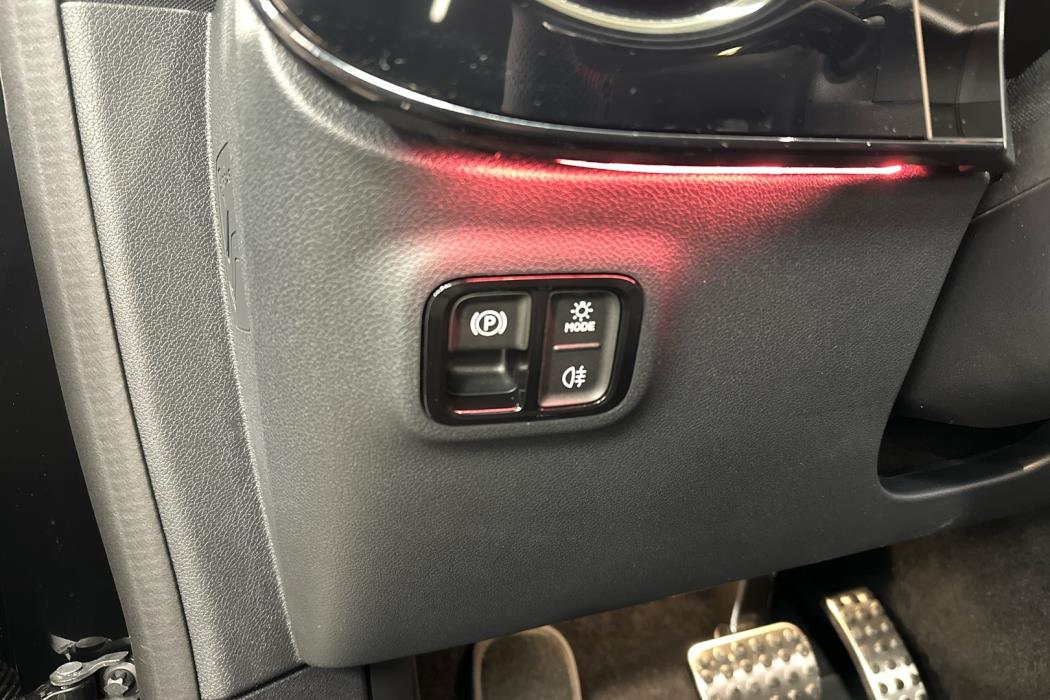 MERCEDES-BENZ CLA 2025