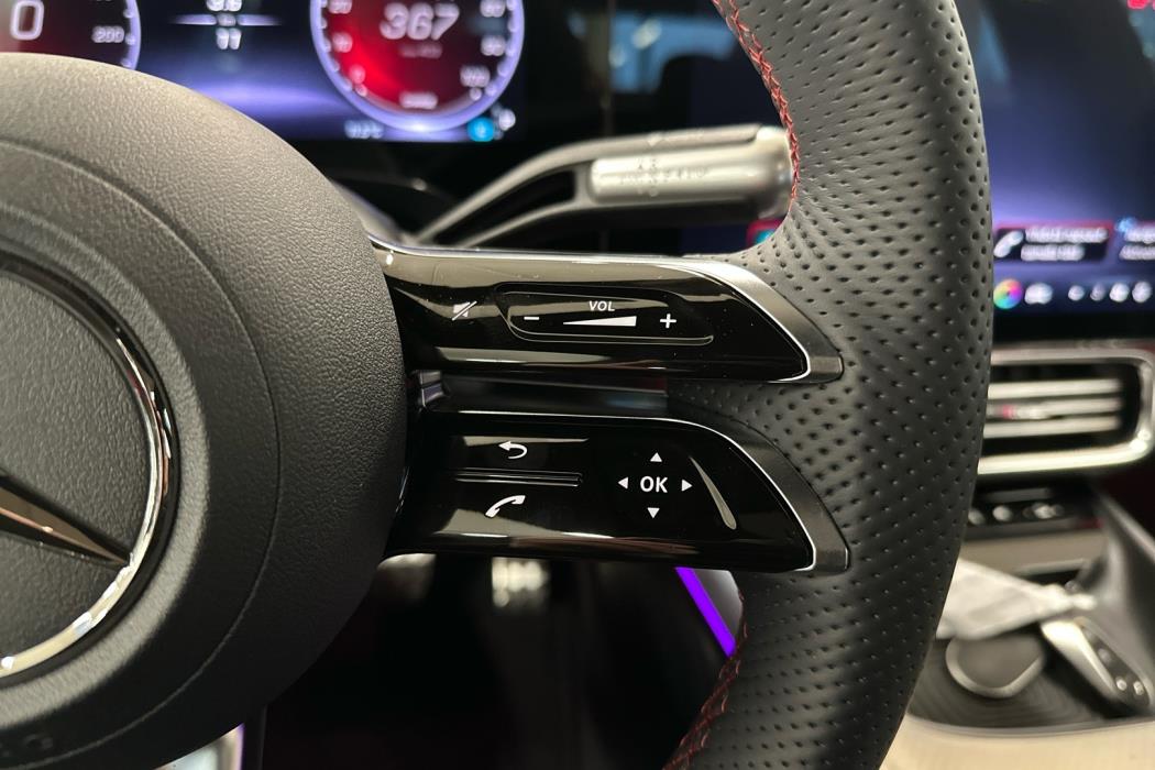 MERCEDES-BENZ CLA 2025