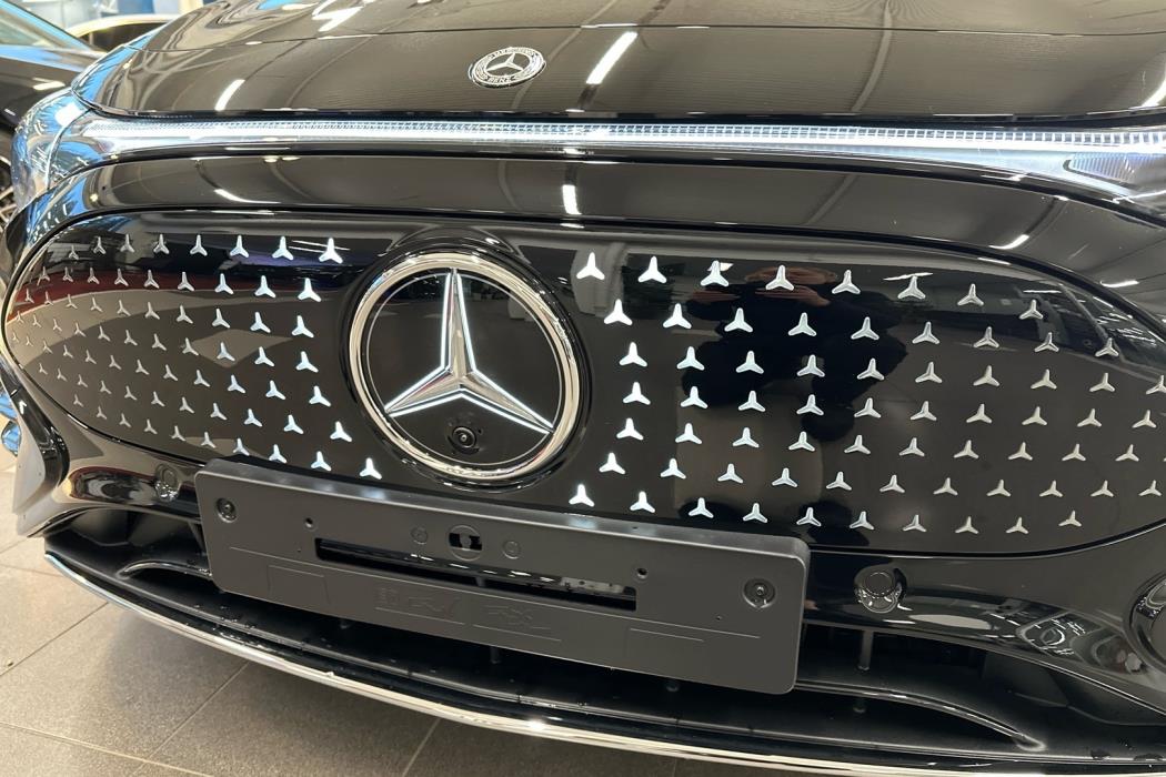 MERCEDES-BENZ CLA 2025