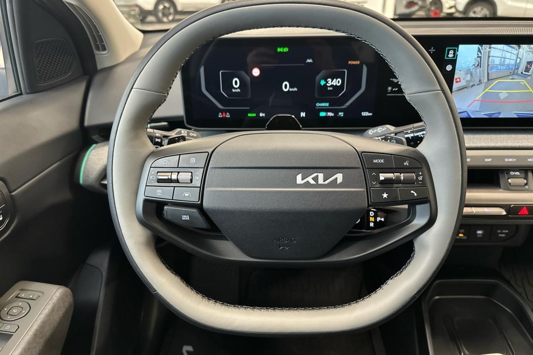 KIA EV4 2026