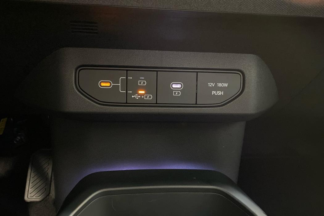 KIA EV4 2026