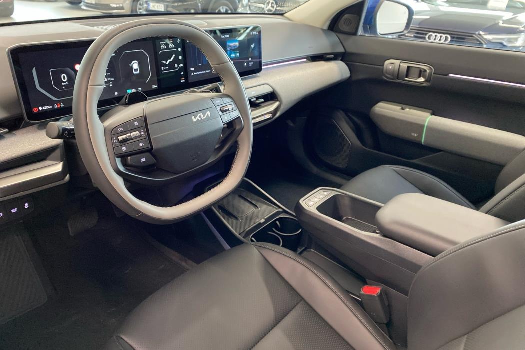 KIA EV4 2026