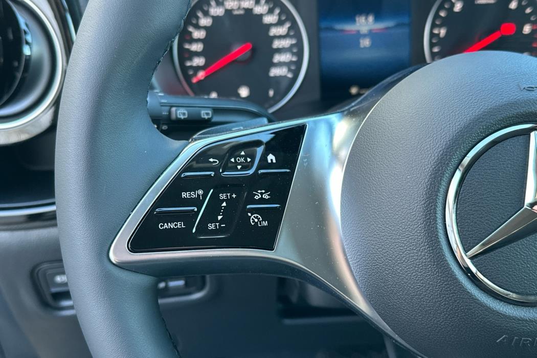 MERCEDES-BENZ Vito 2024