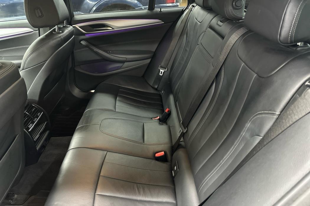 BMW 520 2019