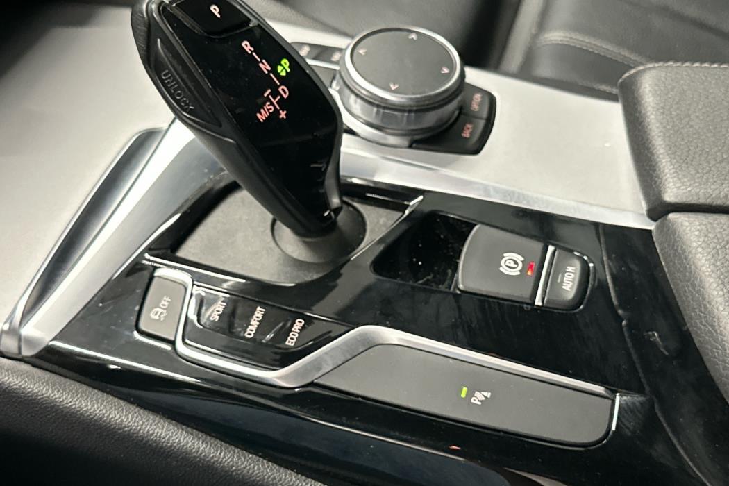 BMW 520 2019
