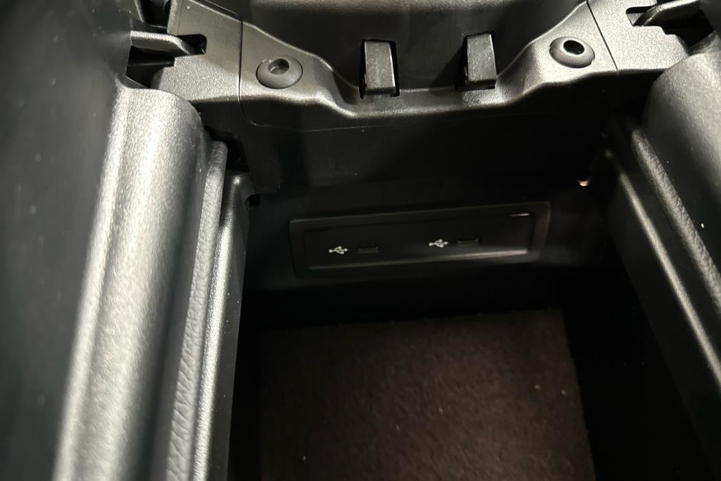 MERCEDES-BENZ E 2021