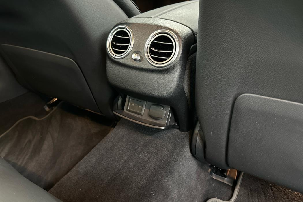 MERCEDES-BENZ E 2021